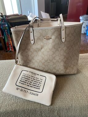 Coach Beige Signature Canvas Tote with Chalk Pouch